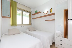 1 Schlafzimmer, Bügeleisen/Bügelbrett, Bettwäsche