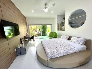 5 多间卧室、客房内保险箱、办公桌、熨斗/熨衣板