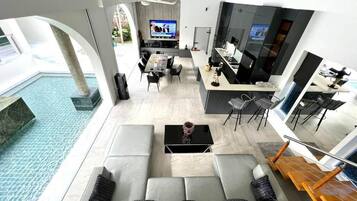 Smart TV, stereo, printers