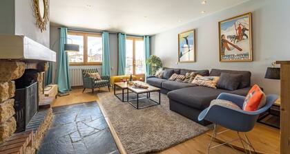 Duplex rénové 10-12 pers, skis aux pieds, cheminée, WIFI, animaux admis