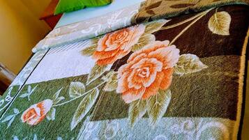 Zimmer, Mehrere Schlafzimmer, Stadtblick | 10 Schlafzimmer