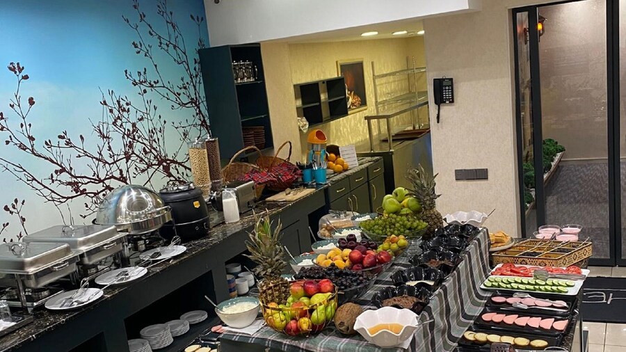 Essam Deluxe Hotel