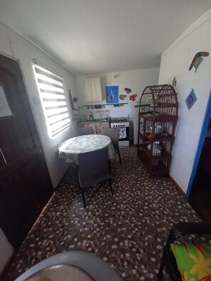Loft, 3 dormitoris, fumadors, pati | Menjador