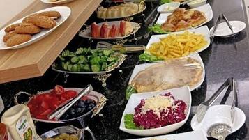 Free daily full breakfast