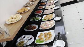 Free daily full breakfast