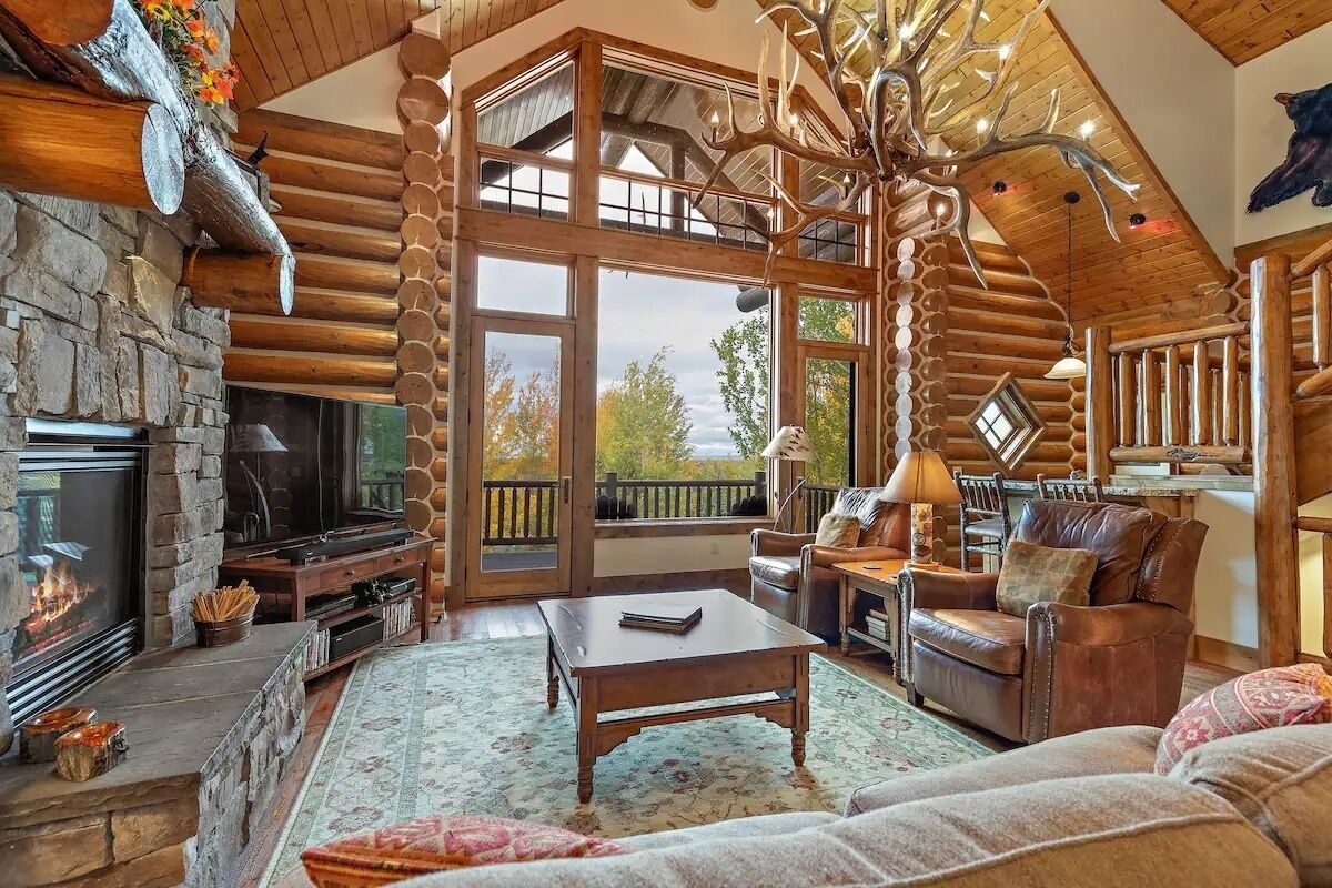 Luxury Family Cabin in Teton Springs, Victor. A short ride to Wilson and Jackson.