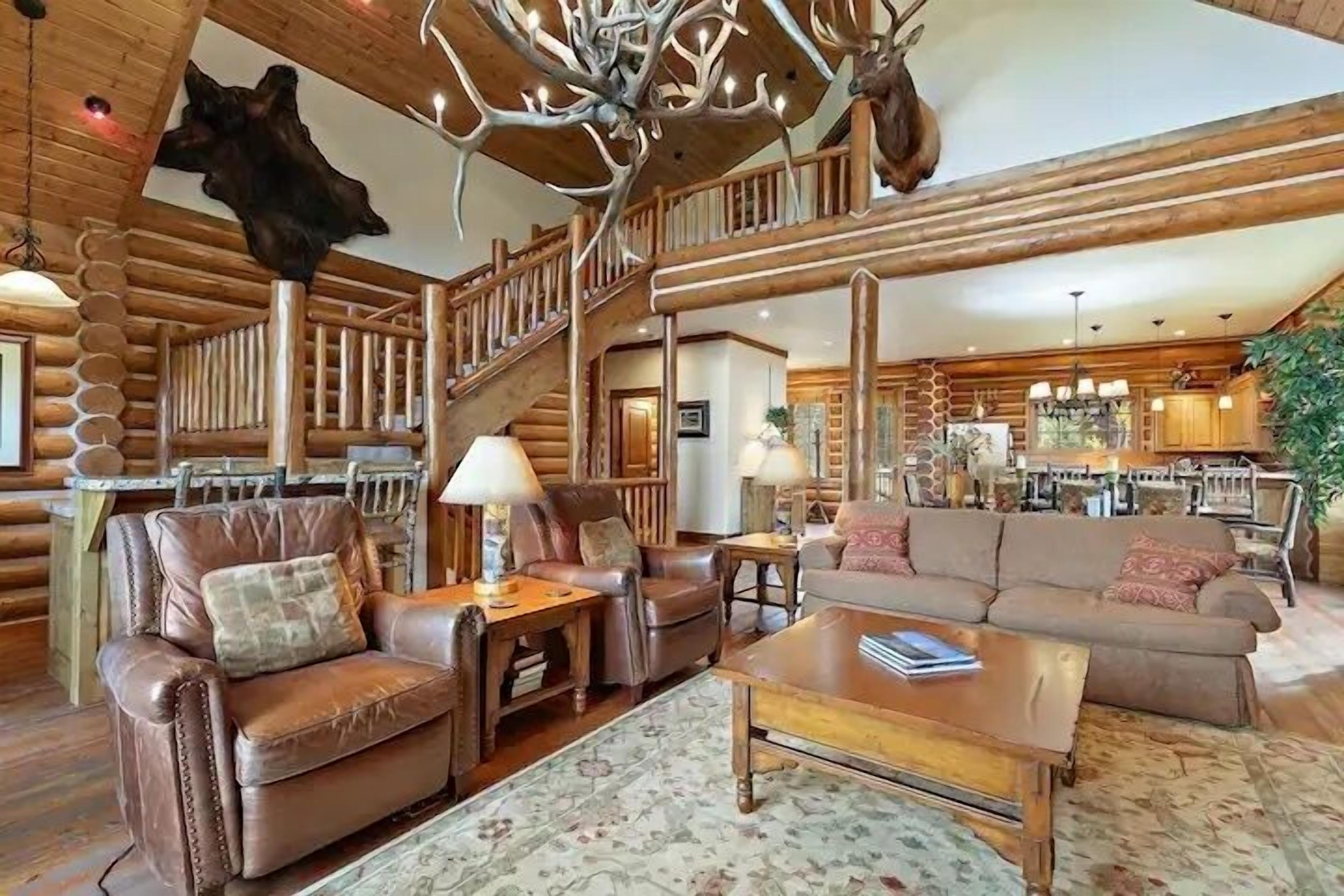 Luxury Family Cabin in Teton Springs, Victor. A short ride to Wilson and Jackson.