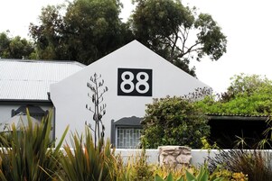 客房, 1 间卧室, 无障碍, 吸烟房 | 住宿正面