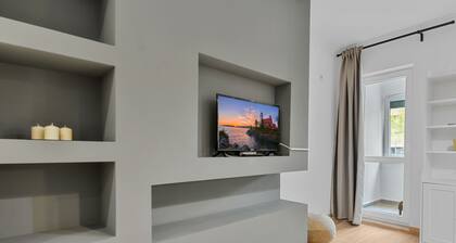 Young Studio in Avangarden City