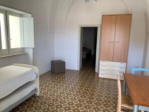 Huoneisto, 1 makuuhuone, patio, näköala puutarhaan | 1 makuuhuone