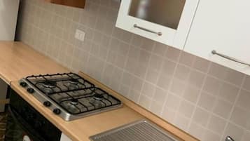 Apartment, 1 Bedroom, Patio, Garden View | Interior