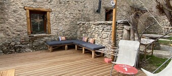 Ancien Corps de Ferme Rénové en Cerdagne