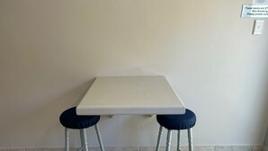 Zimmer, 1 Schlafzimmer, barrierefrei, Raucher | Speisen