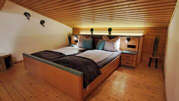 2 Schlafzimmer, Reisekinderbett, kostenloses WLAN, Bettwäsche