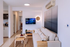 Living room - Procy 102 Apartment Katw Paphos Ideal for Long or Short Stays (Paphos)