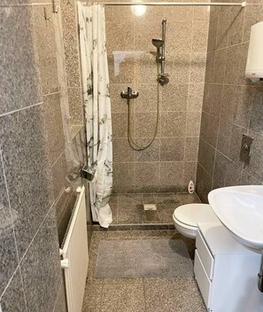 Apartment, 1 Schlafzimmer, Stadtblick | Badezimmer