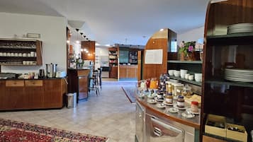 Daily buffet breakfast (EUR 8 per person)
