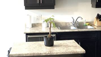 House, 3 Bedrooms | Interior