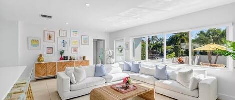 スマートテレビ、卓球台