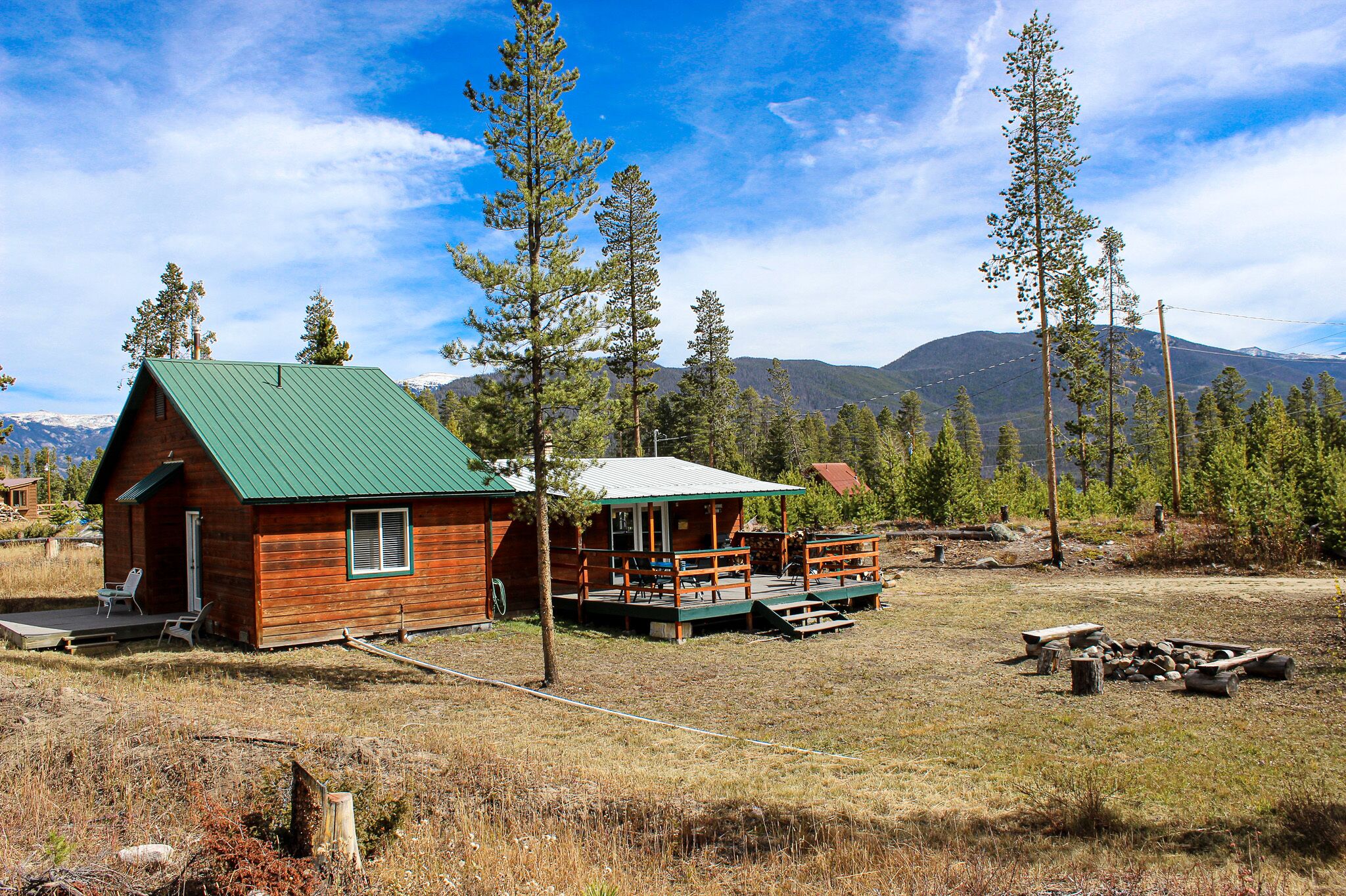NEW Pet Friendly Cabin! Cozy and timeless w/ ample outdoor space and firepit!