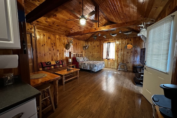 1 dormitori, wifi gratuïta i roba de llit