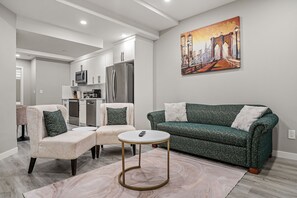 Basic House | Living area