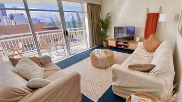 Smart TV, table tennis, books, video library