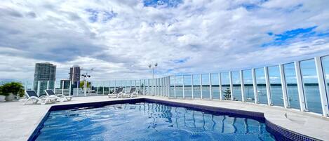 Indoor pool, outdoor pool