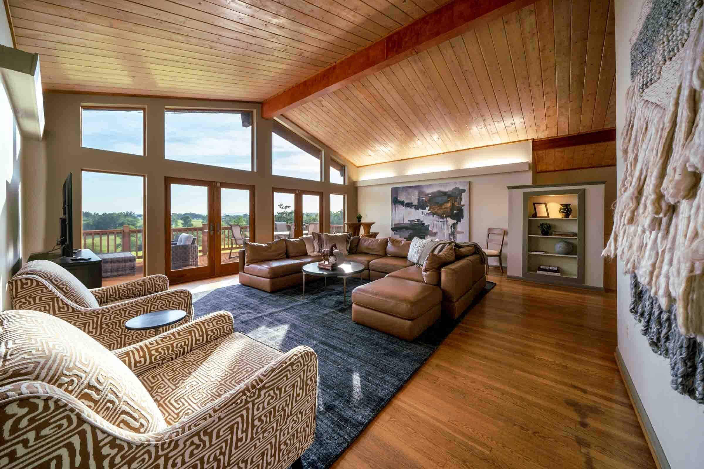 **New** The Chalet at Stone Tower Winery