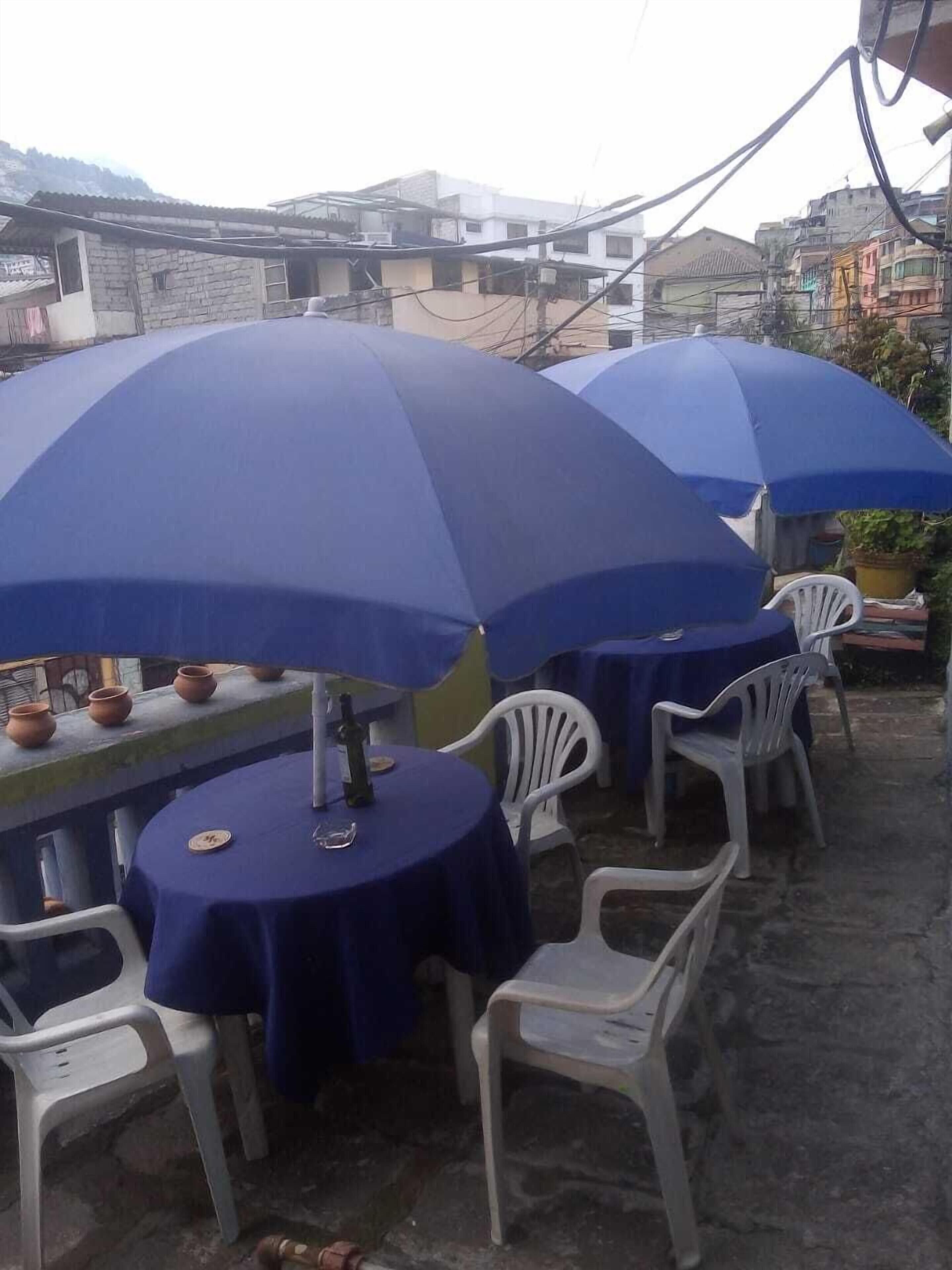 Tempat makan luar