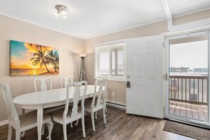 Dining - Two Bedroom Condo Close to Boardwalk with Pool (Ocean City)