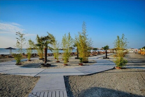 Alezzi Yaht Apartment With Sea View Near The Beach