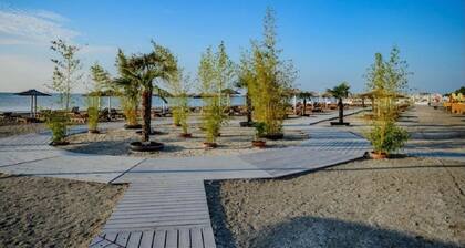 Alezzi Yaht Apartment With Sea View Near The Beach