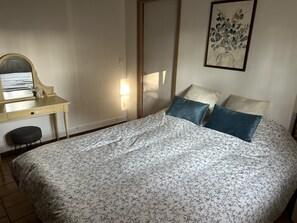 2 bedrooms, iron/ironing board, travel crib, WiFi