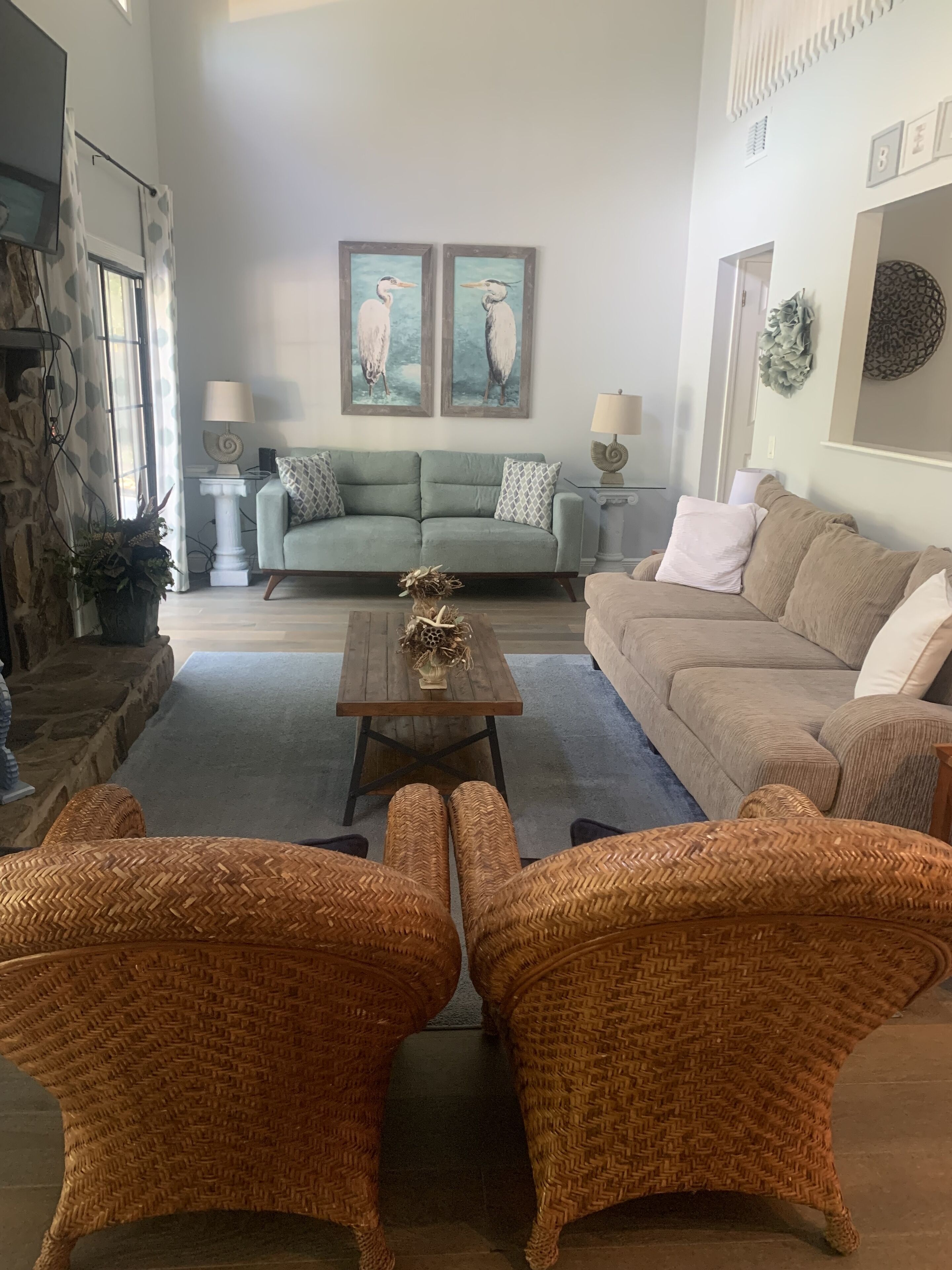 Jacksonville Beach House 8 min to  Beach Best Christmas Lighting in Neighborhood