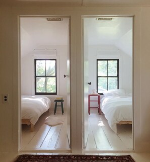 4 sovrum, skrivbord, resesäng och gratis wi-fi