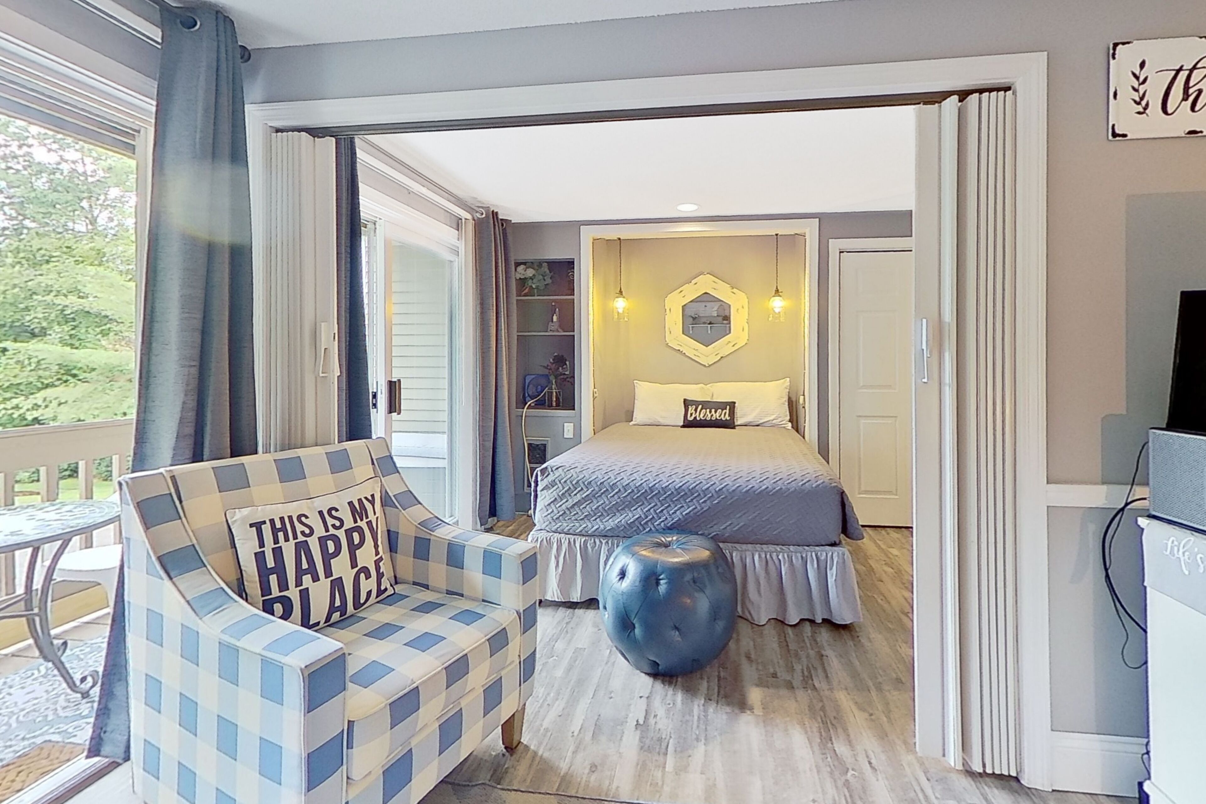 Lakeside condo with beach/water access, pool, hot tub, & sports courts