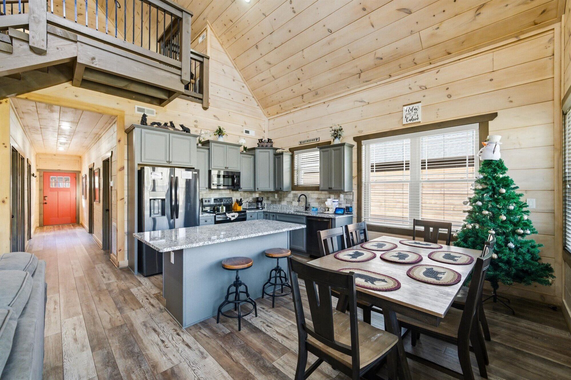Cabin, Multiple Beds, Hot Tub | Dining