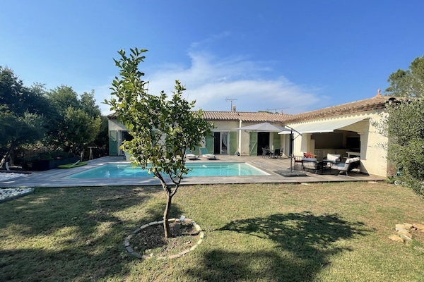 Terrain de 1.500 m² complétement clôturé