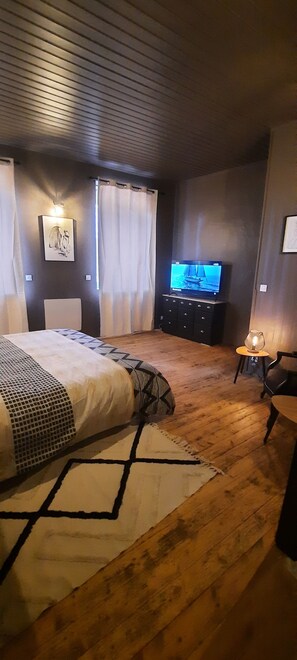 2 bedrooms, WiFi, bed sheets - Maison de Ville à 10 Minutes du lac de Guerledan et de Pontivy (Kergrist)