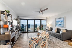 Imagen sin descripción, 3 de 40, botón