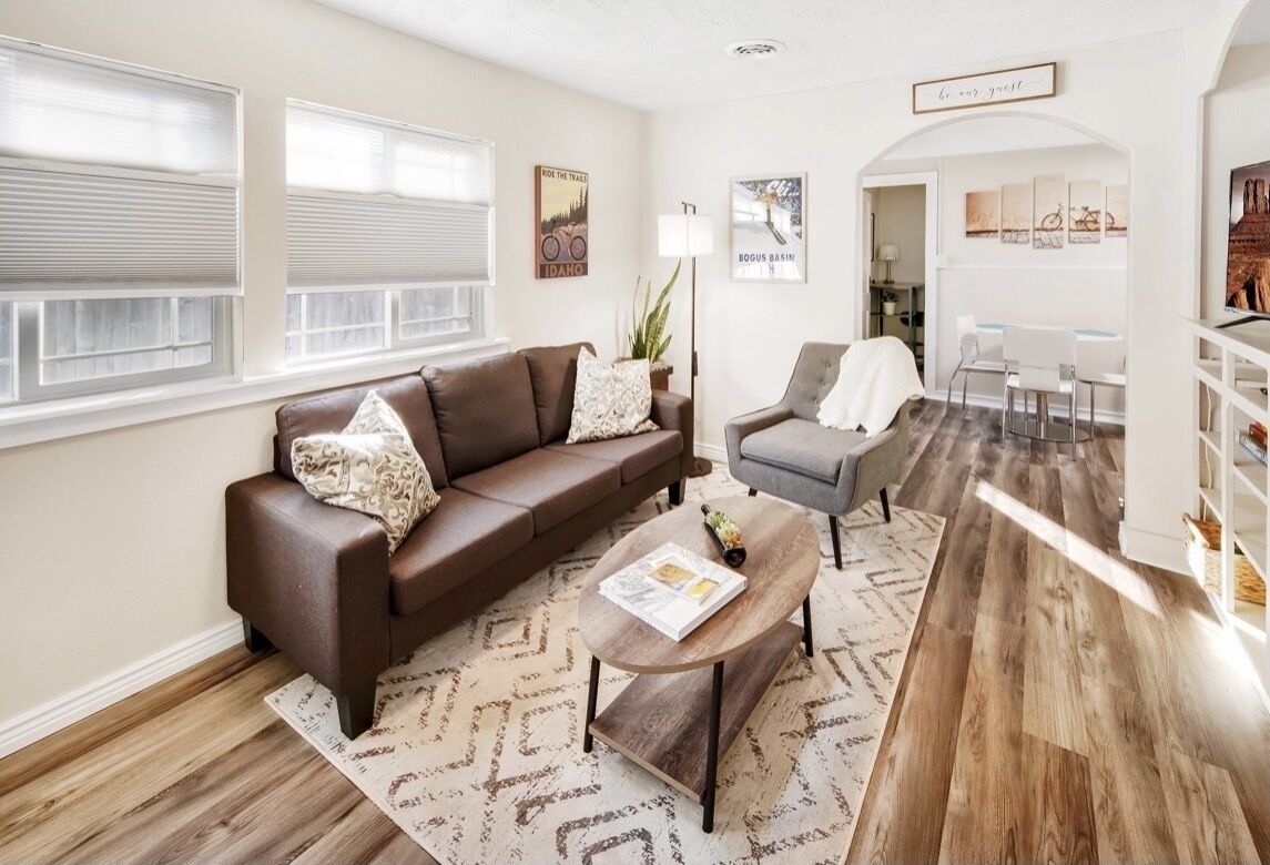 SoBo Bungalow~Blocks to BSU~Minutes to Downtown