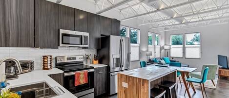 Fridge, microwave, oven, stovetop