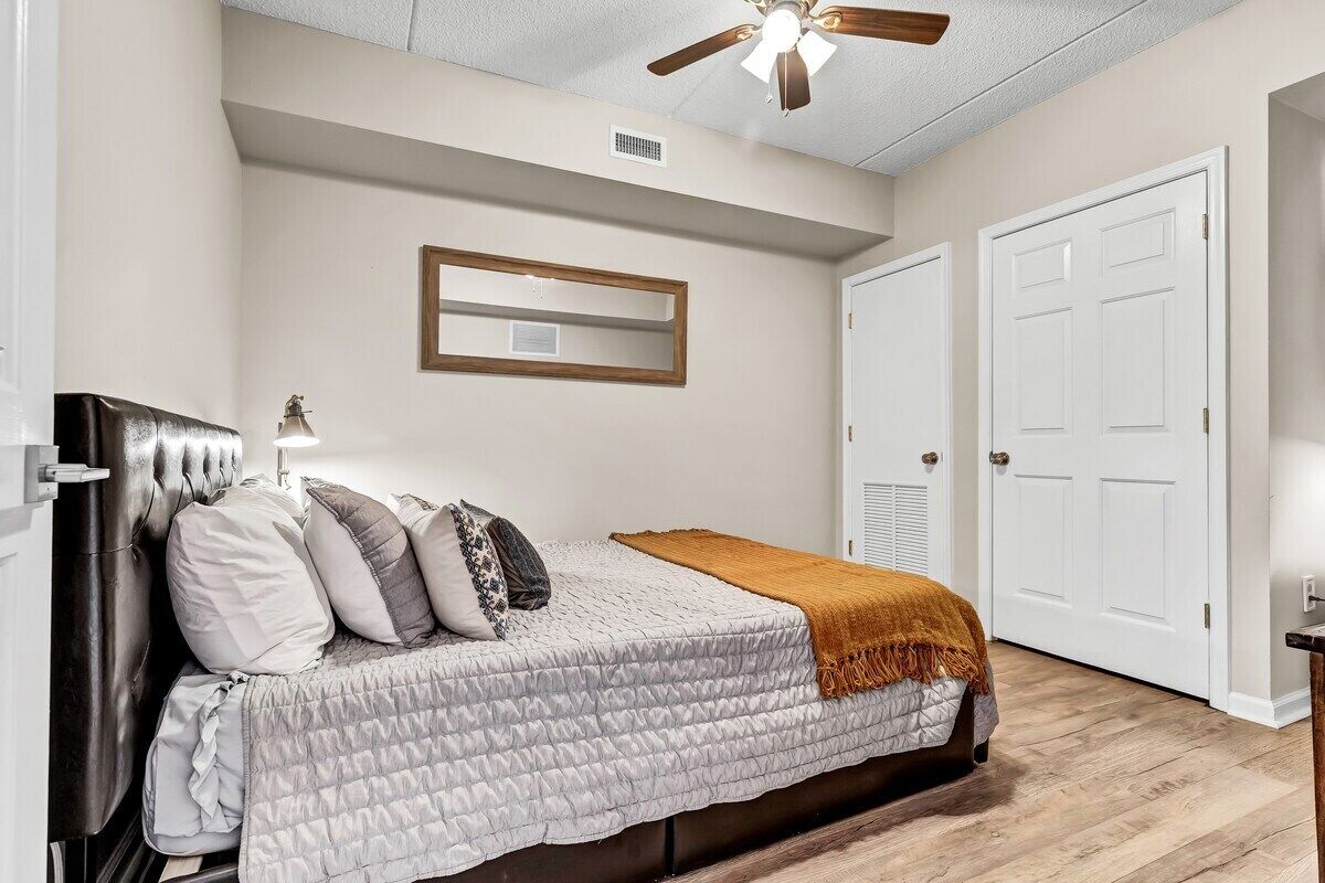 1 dormitorio, tabla de planchar con plancha, wifi gratis y ropa de cama