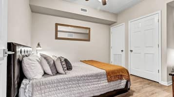 1 dormitorio, tabla de planchar con plancha, wifi gratis y ropa de cama
