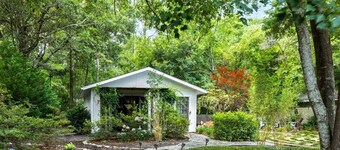 Relaxed Garden - 4 miles to Beach!