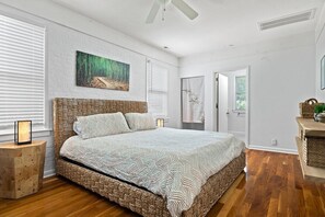 4 chambres, fer et planche à repasser, accès Internet, draps fournis