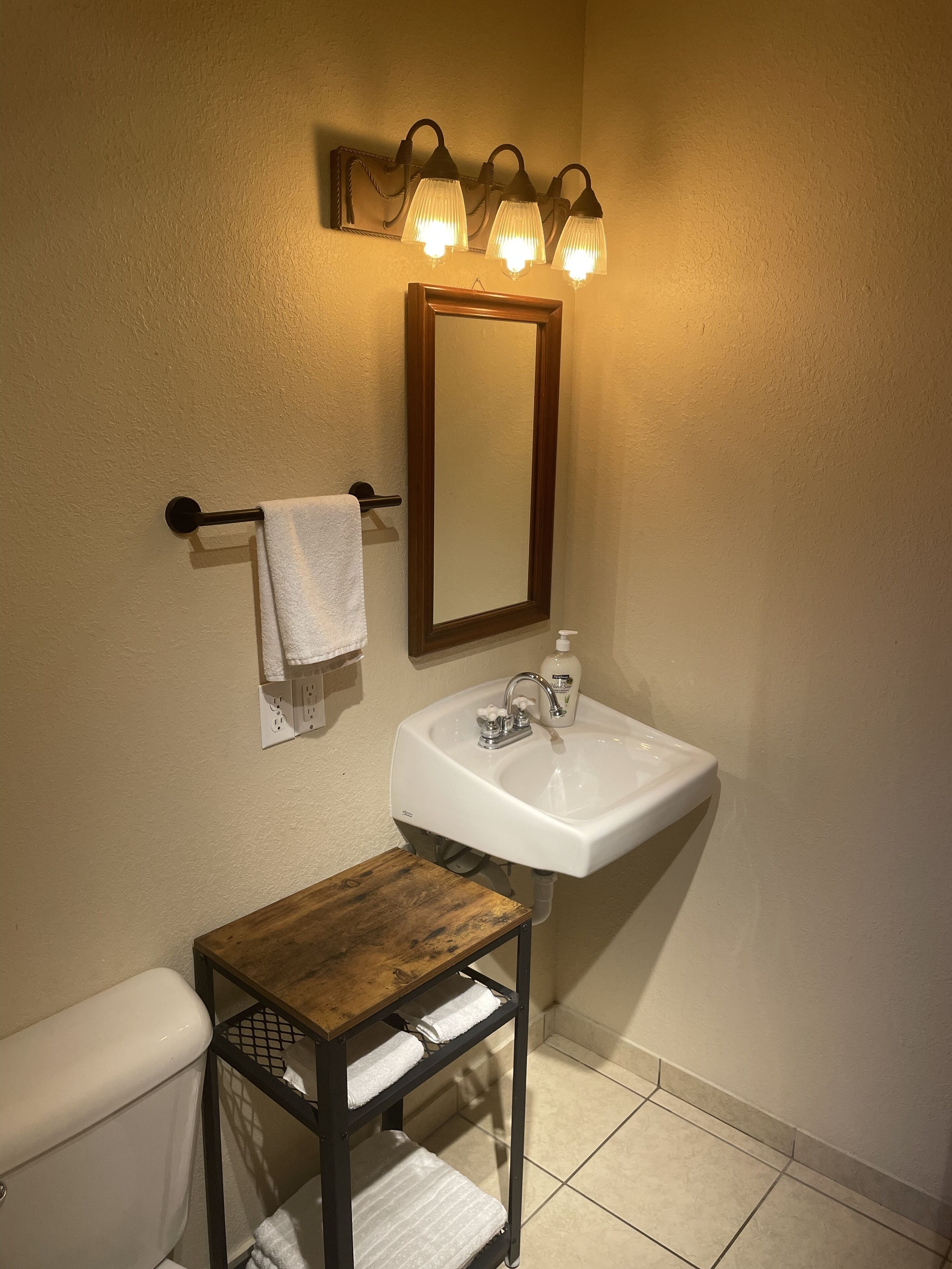 One bed, one bath, zero chores