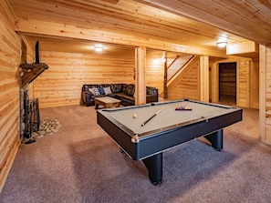 Game room - Bison Lodge by The Inn & Spa at Cedar Falls (Rockbridge)