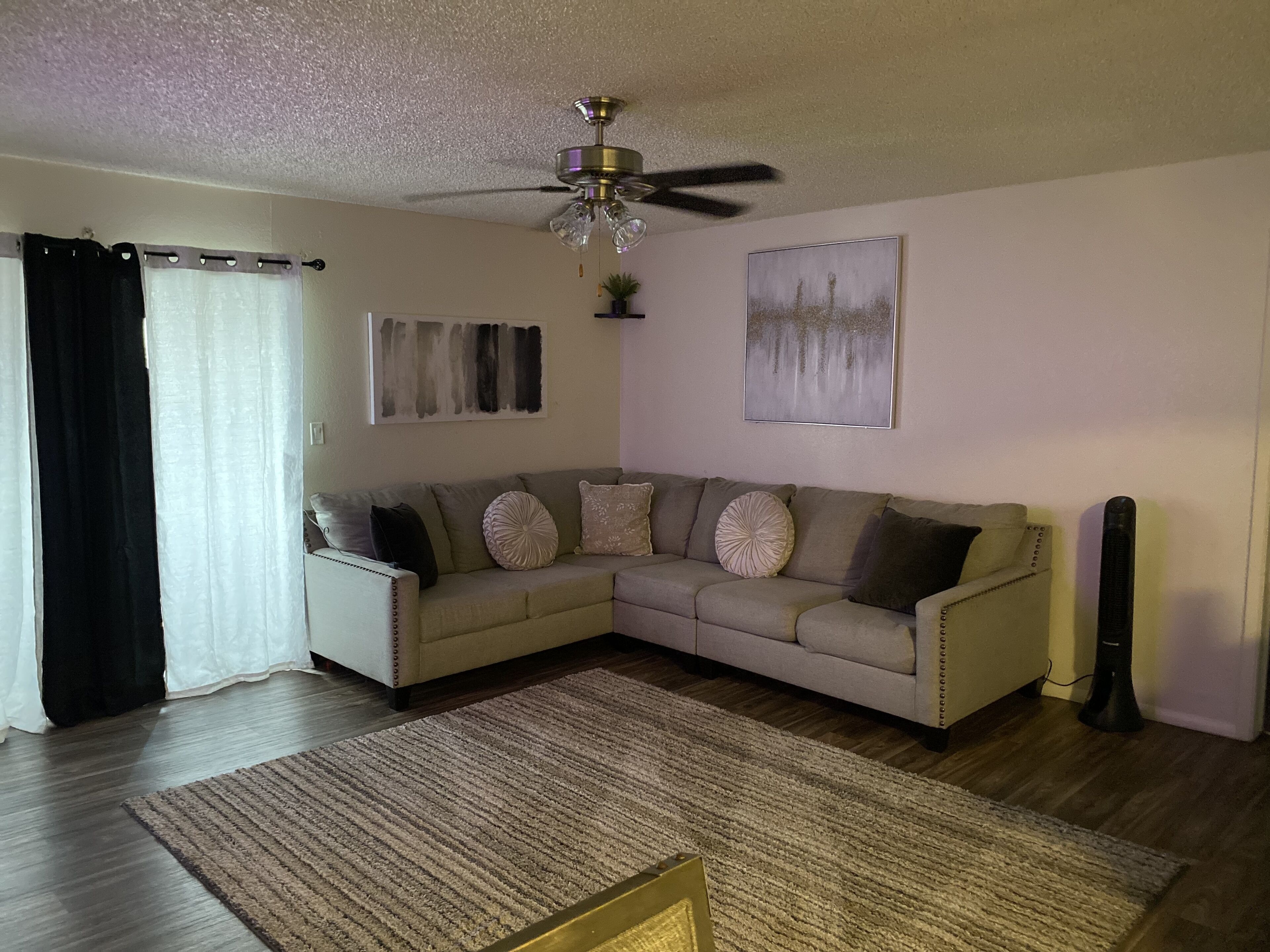 Beautiful Luxury Two Bedroom Apt Close To Downtown/Skyharbor Airport